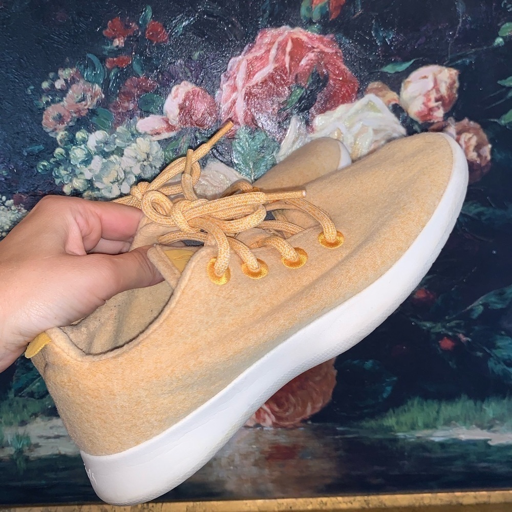 Allbirds Yellow Women’s Wool Runner Sneakers Gently Used Size 8